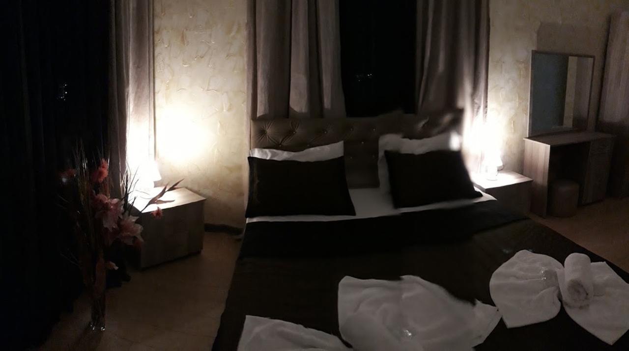 Penthouse Hotel Батуми Экстерьер фото