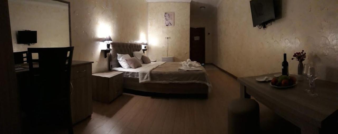 Penthouse Hotel Батуми Экстерьер фото