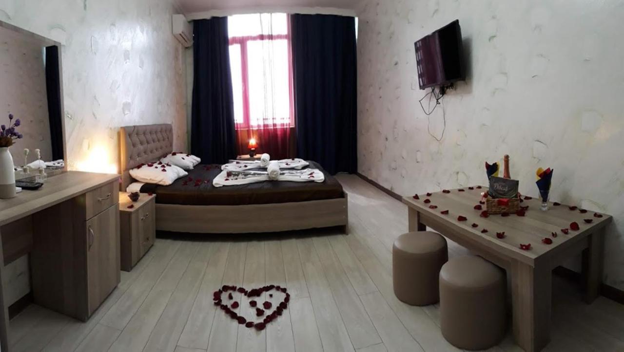 Penthouse Hotel Батуми Экстерьер фото